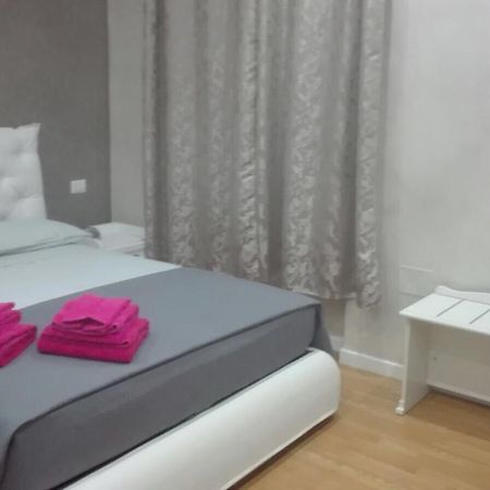 Donna Margharet Crotone Exterior foto